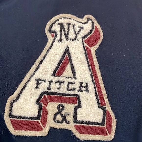 ABERCOMBIE & FITCH KIDS VARSITY JACKET !!! SIZE 11-12 BOYS - Picture 2 of 3